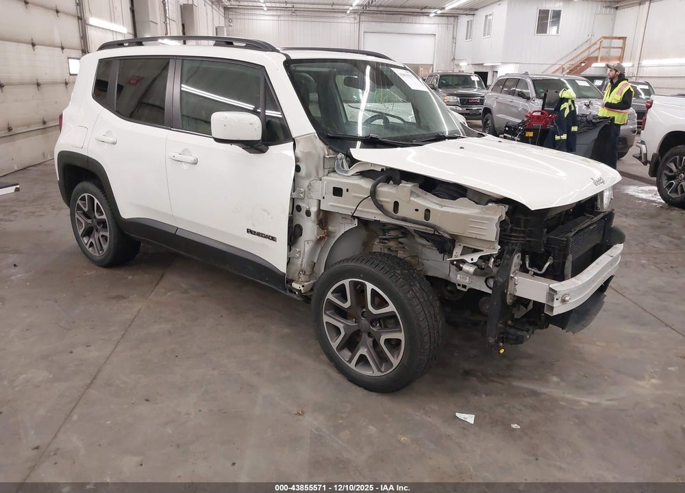 2015 JEEP RENEGADE LATITUDE VIN: ZACCJBBT6FPC05337