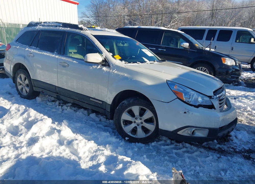 2011 SUBARU OUTBACK 2.5I PREMIUM VIN: 4S4BRBGC9B3335720
