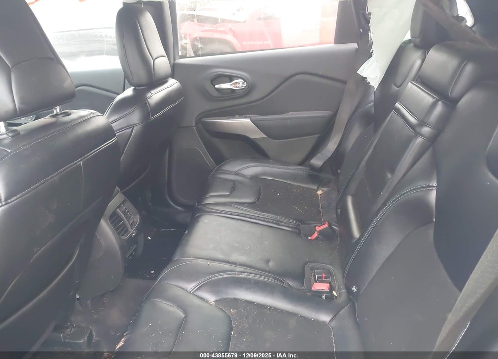 2019 JEEP CHEROKEE LATITUDE PLUS FWD VIN: 1C4PJLLN1KD172196