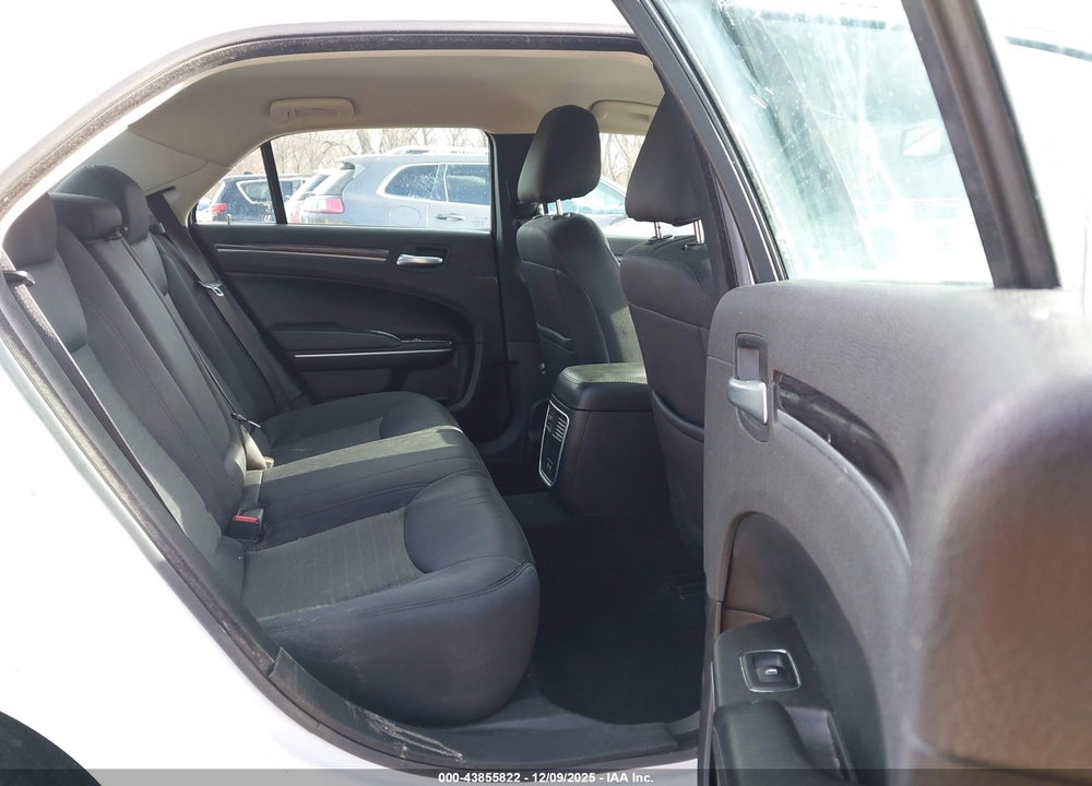 2021 CHRYSLER 300 TOURING VIN: 2C3CCAAG9MH567030