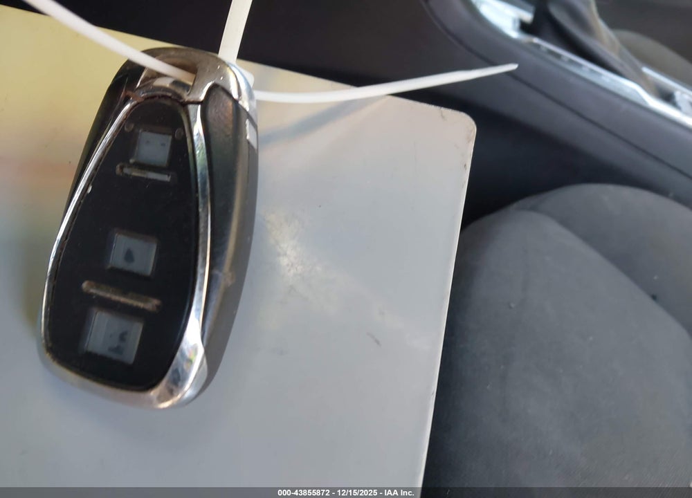 2019 CHEVROLET EQUINOX LT VIN: 2GNAXUEV5K6283198