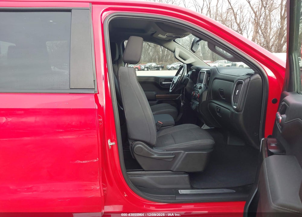 2019 CHEVROLET SILVERADO 1500 LT VIN: 1GCUYDED5KZ139424