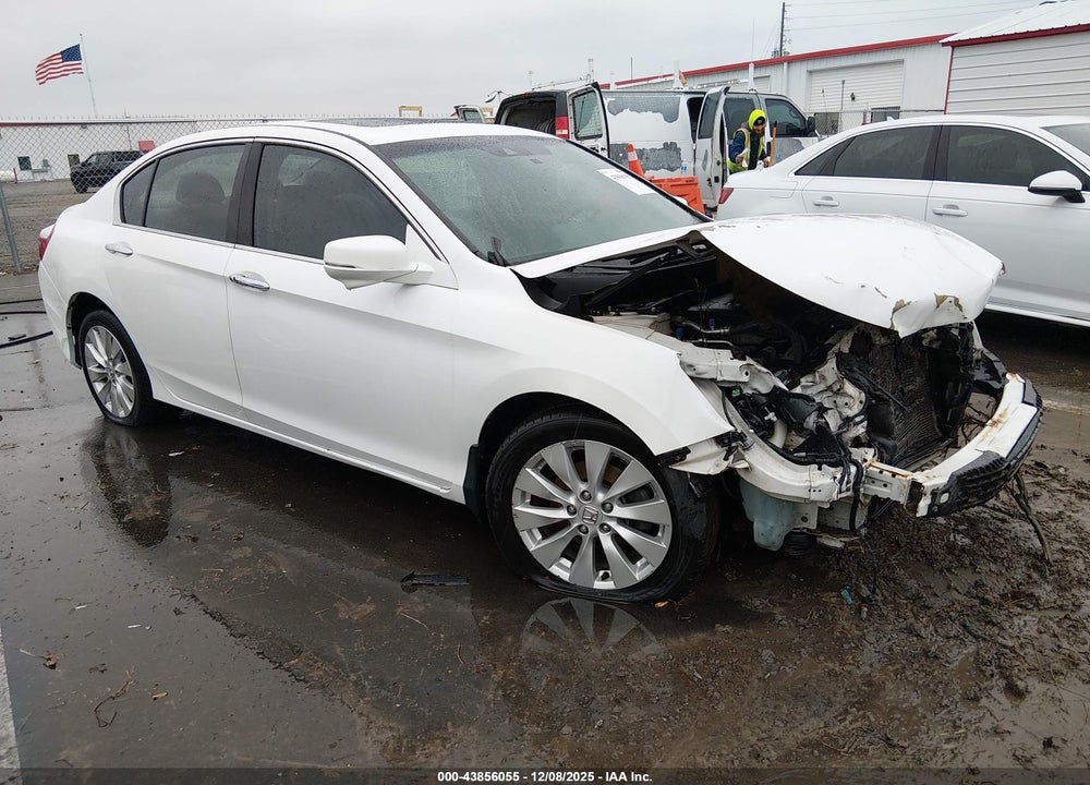 2015 HONDA ACCORD EX-L V-6 VIN: 1HGCR3F89FA027025