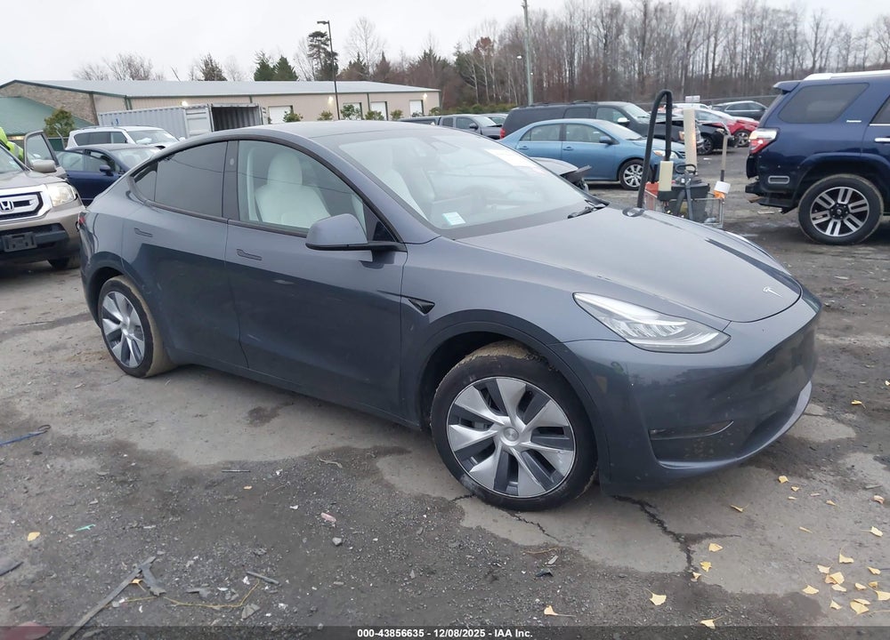 2023 TESLA MODEL Y AWD/LONG RANGE DUAL MOTOR ALL-WHEEL DRIVE VIN: 7SAYGDEE7PA147714