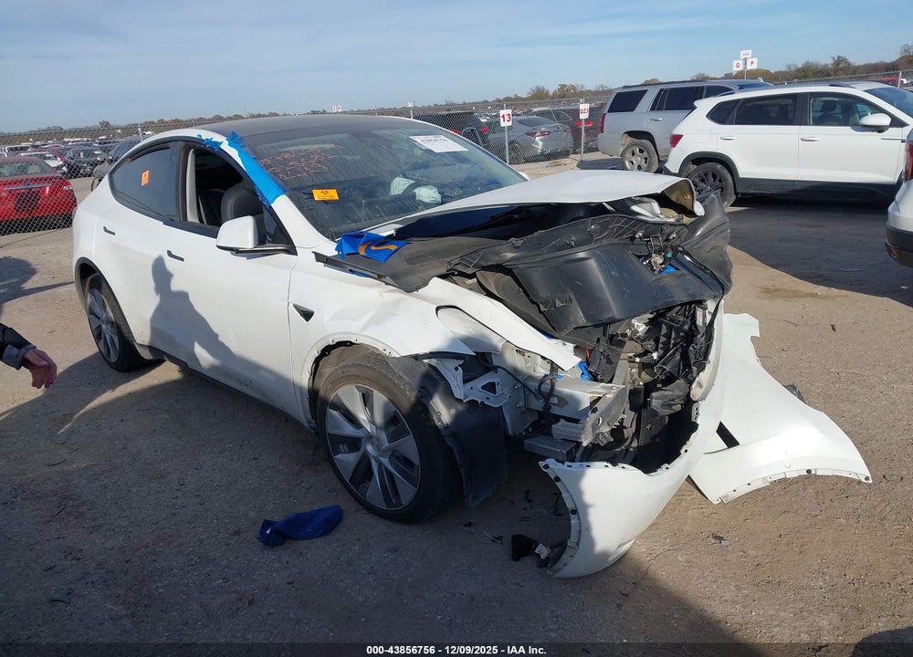 2022 TESLA MODEL Y LONG RANGE DUAL MOTOR ALL-WHEEL DRIVE VIN: 7SAYGDEE9NA015681
