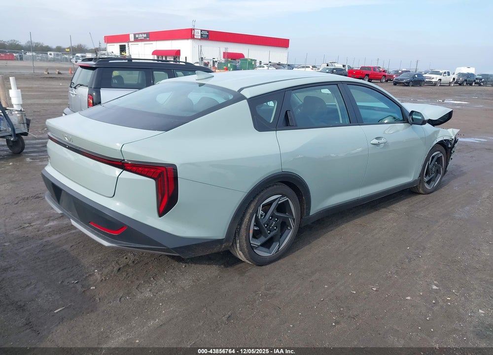 2025 KIA K4 EX VIN: 3KPFU4DE8SE232223
