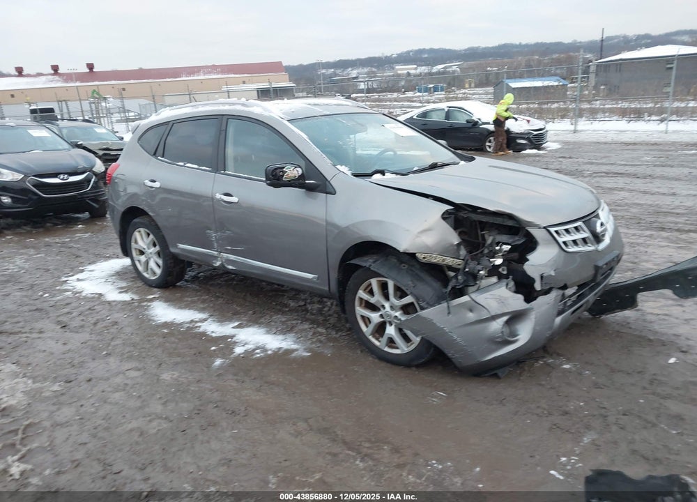 2013 NISSAN ROGUE SV W/SL PKG VIN: JN8AS5MV2DW639893