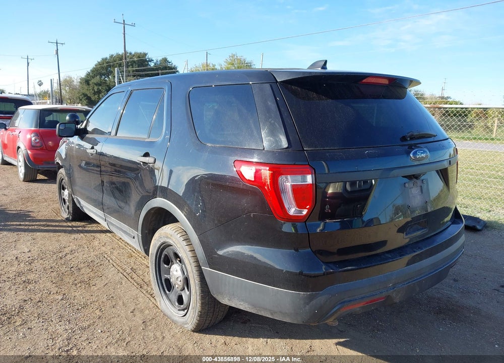 2016 FORD UTILITY POLICE INTERCEPTOR VIN: 1FM5K8AR1GGA28124