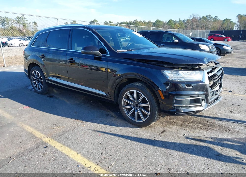 2017 AUDI Q7 3.0T PREMIUM VIN: WA1LAAF7XHD017763