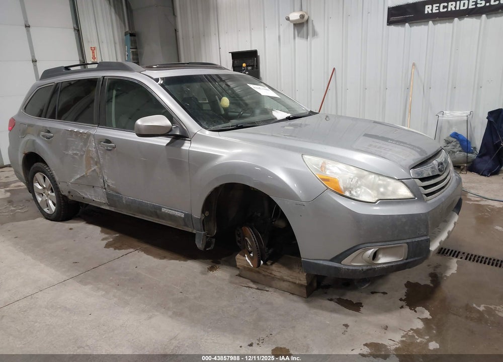 2010 SUBARU OUTBACK 2.5I PREMIUM VIN: 4S4BRCGC8A3330917