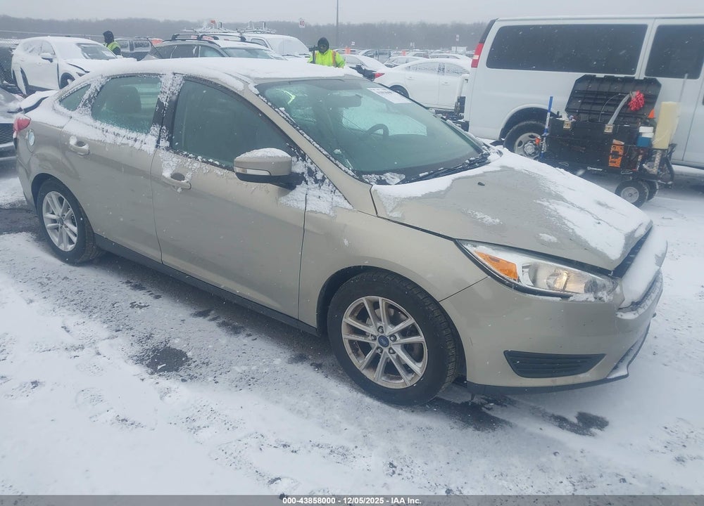 2016 FORD FOCUS SE VIN: 1FADP3F23GL354925