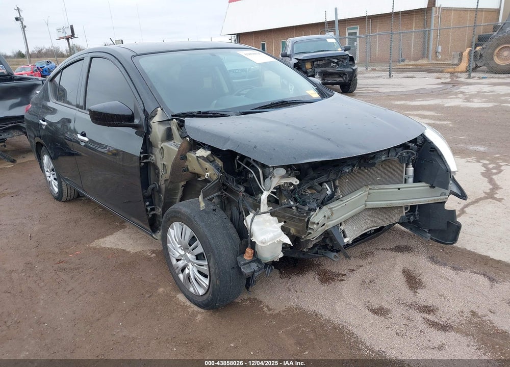 2019 NISSAN VERSA 1.6 SV VIN: 3N1CN7AP4KL828905
