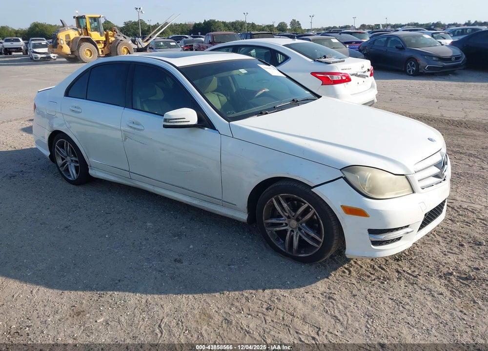 2013 MERCEDES-BENZ C 250 SPORT VIN: WDDGF4HB1DA825559