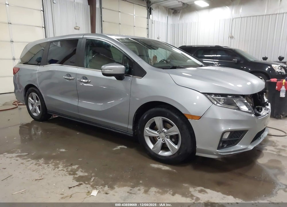 2018 HONDA ODYSSEY EX-L VIN: 5FNRL6H77JB077650