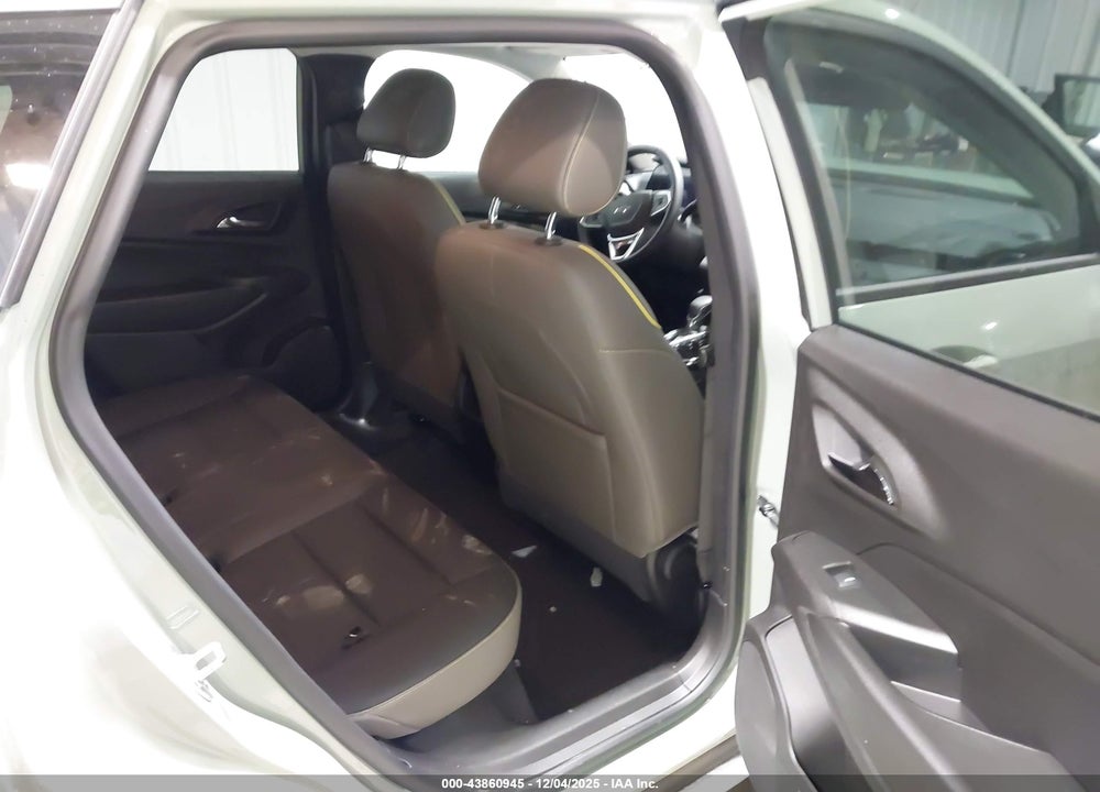 2025 CHEVROLET TRAX FWD ACTIV VIN: KL77LKEP2SC095683