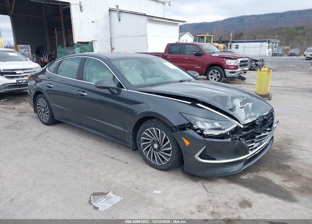 2022 HYUNDAI SONATA HYBRID SEL VIN: KMHL34JJ8NA042884
