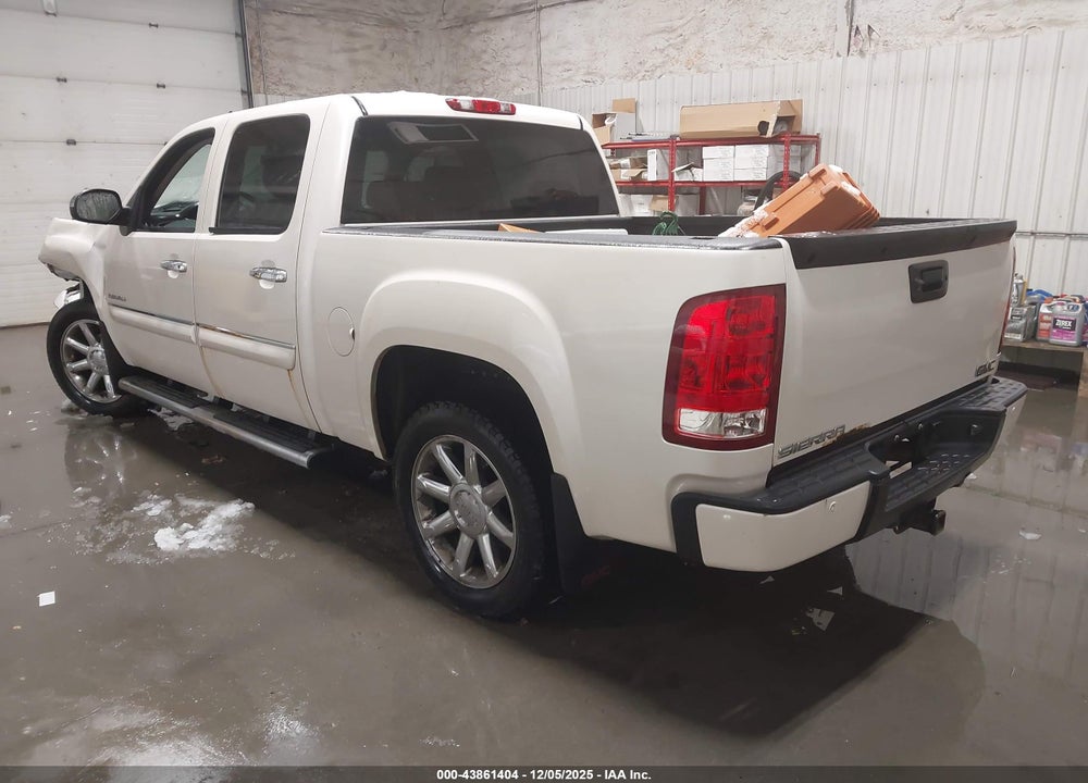 2013 GMC SIERRA 1500 DENALI VIN: 3GTP2XE23DG120467