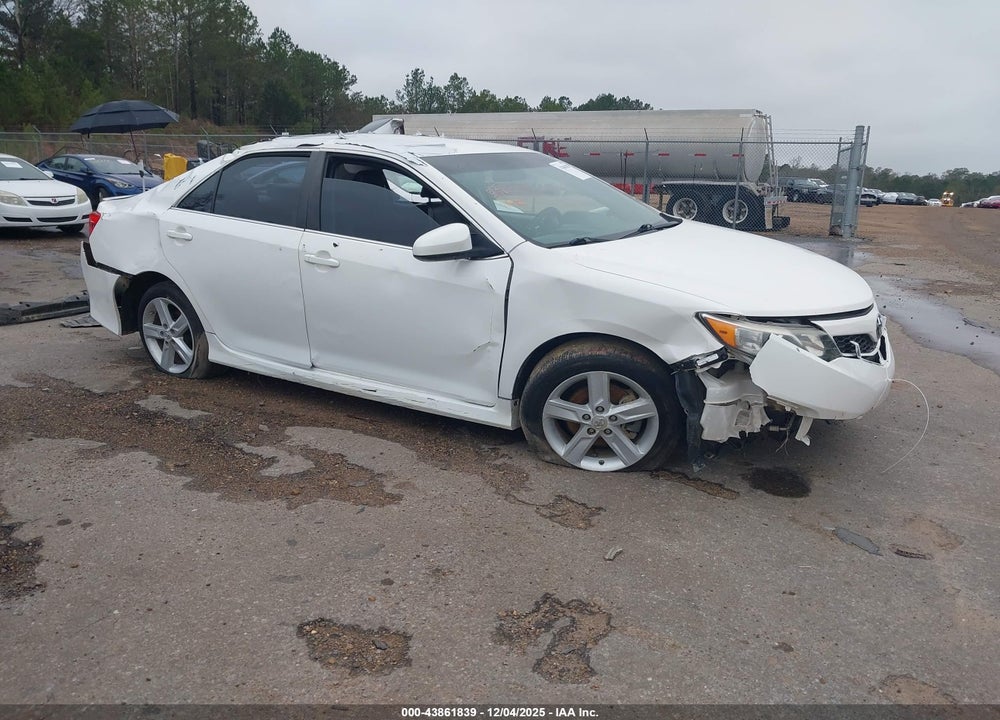 2013 TOYOTA CAMRY SE VIN: 4T1BF1FK6DU656610