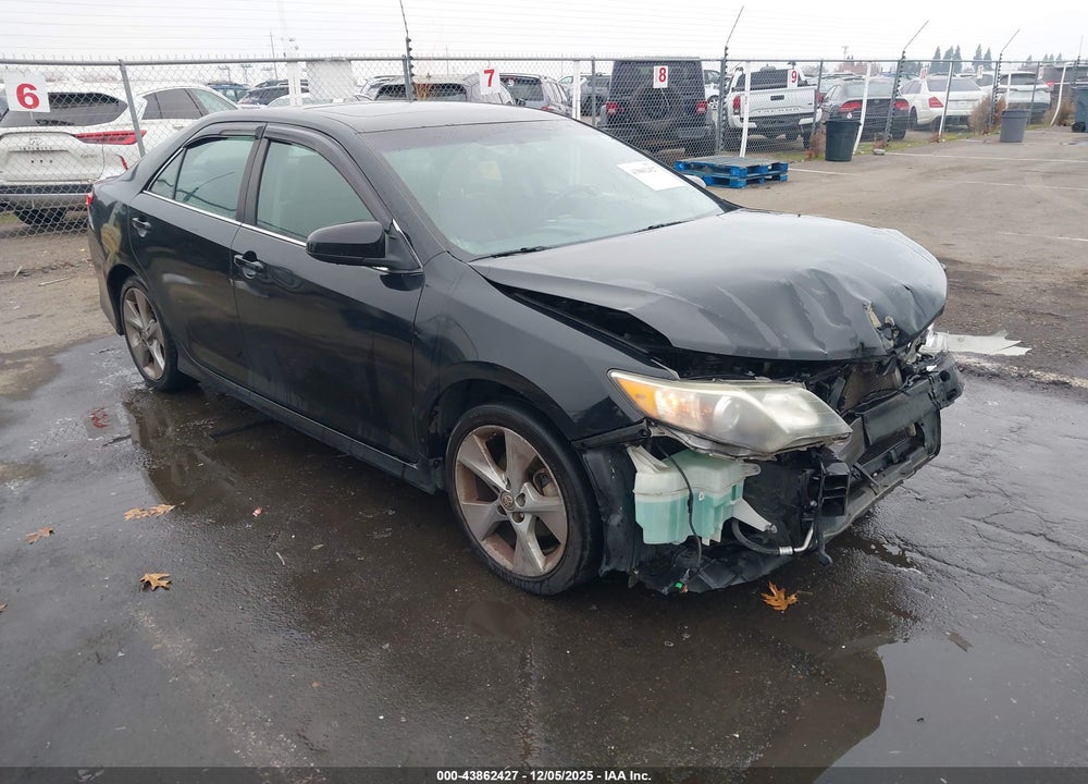 2014 TOYOTA CAMRY SE SPORT VIN: 4T1BF1FK2EU823661
