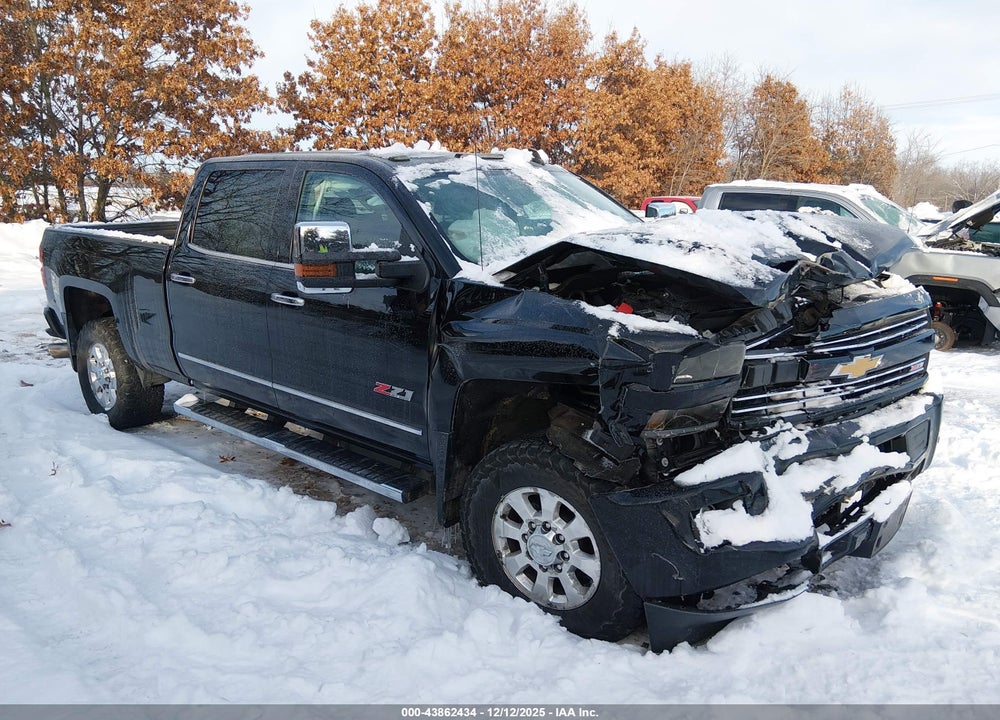 2015 CHEVROLET SILVERADO 2500HD LTZ VIN: 1GC1KWE8XFF623194