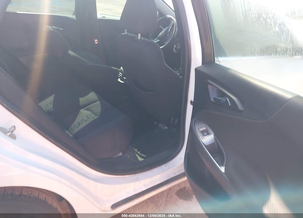 2018 CHEVROLET MALIBU LT VIN: 1G1ZD5ST1JF206645