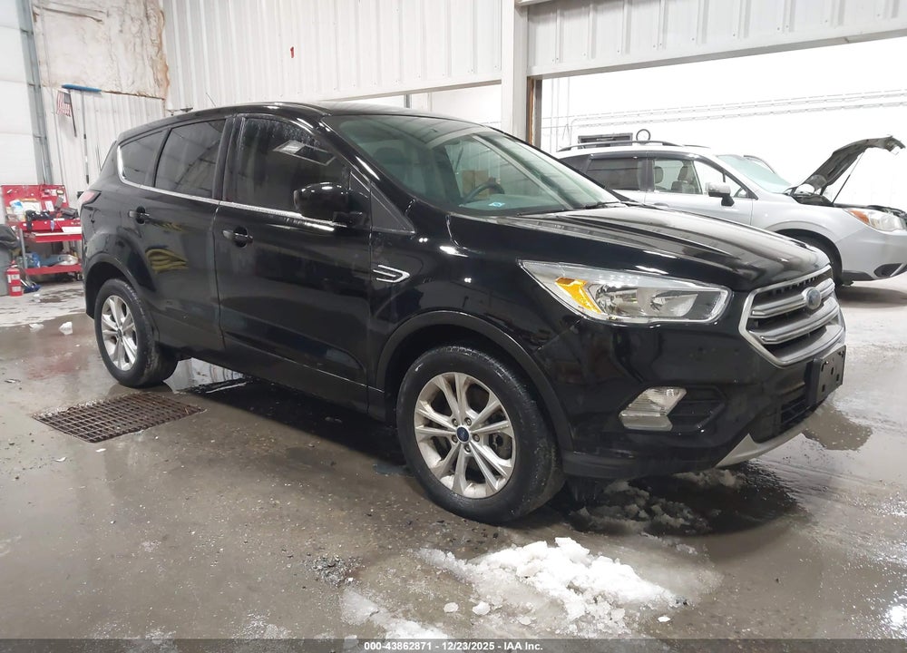 2017 FORD ESCAPE SE VIN: 1FMCU9GD5HUA69829