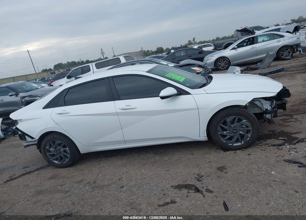 2024 HYUNDAI ELANTRA SEL VIN: KMHLM4DGXRU739152