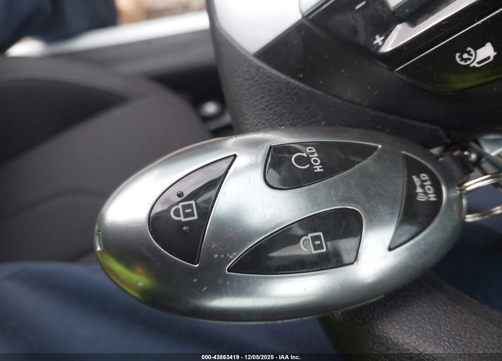 2024 HYUNDAI ELANTRA SEL VIN: KMHLM4DGXRU739152