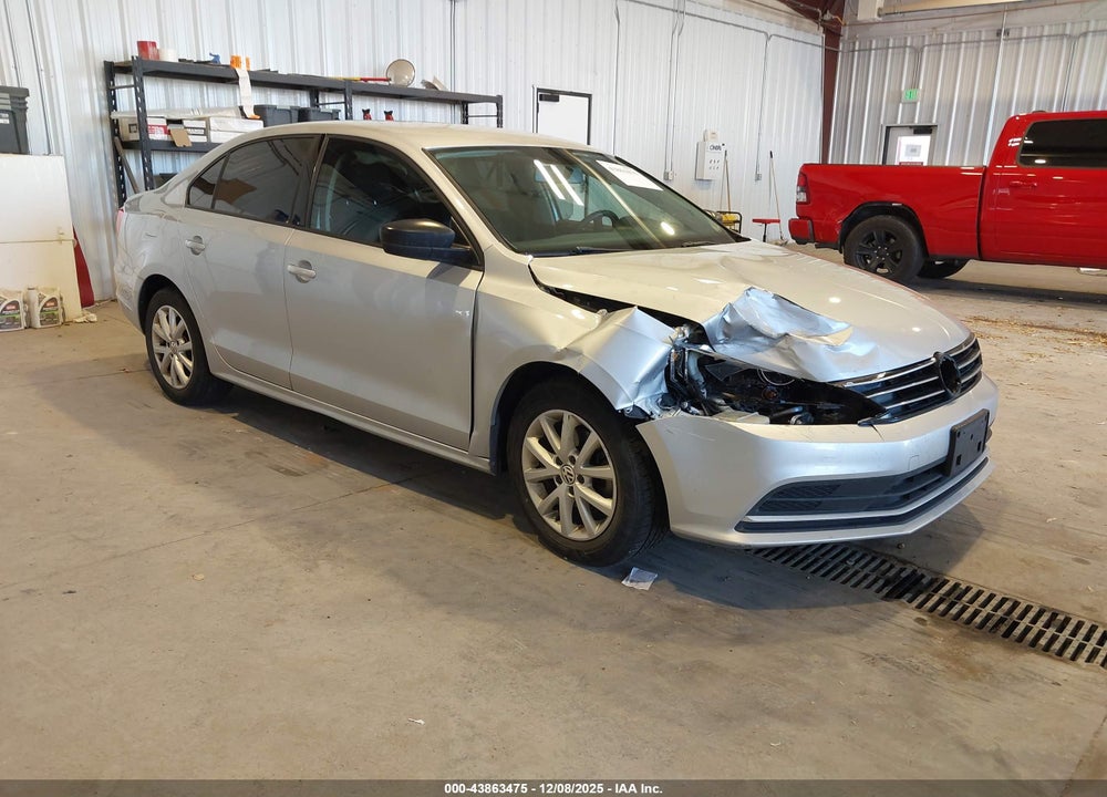 2015 VOLKSWAGEN JETTA 1.8T SE VIN: 3VWD07AJ7FM209529