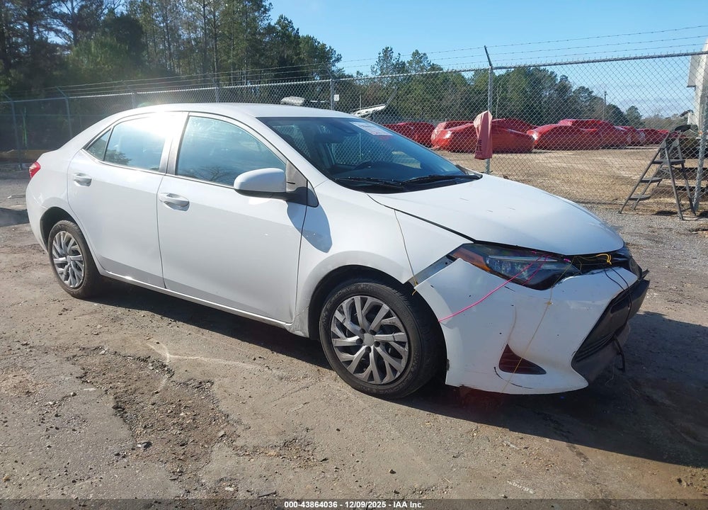 2018 TOYOTA COROLLA LE VIN: 5YFBURHE7JP792849