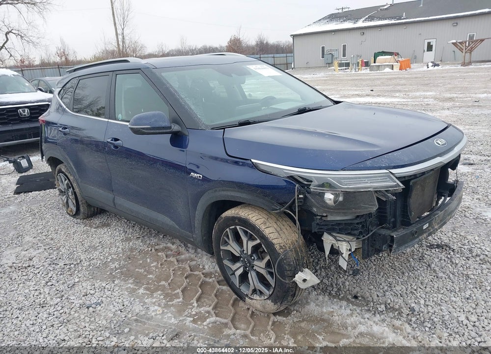 2021 KIA SELTOS EX VIN: KNDERCAA7M7043722
