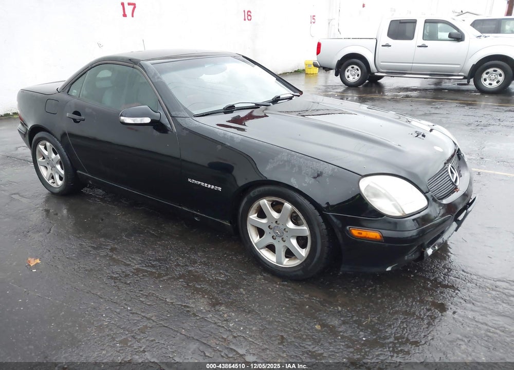 2001 MERCEDES-BENZ SLK 230 KOMPRESSOR VIN: WDBKK49F11F208354