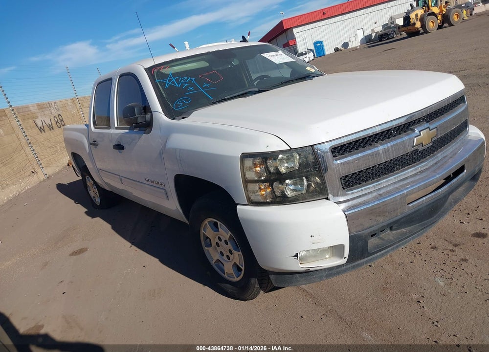 2011 CHEVROLET SILVERADO 1500 LT VIN: 3GCPCSE04BG406131