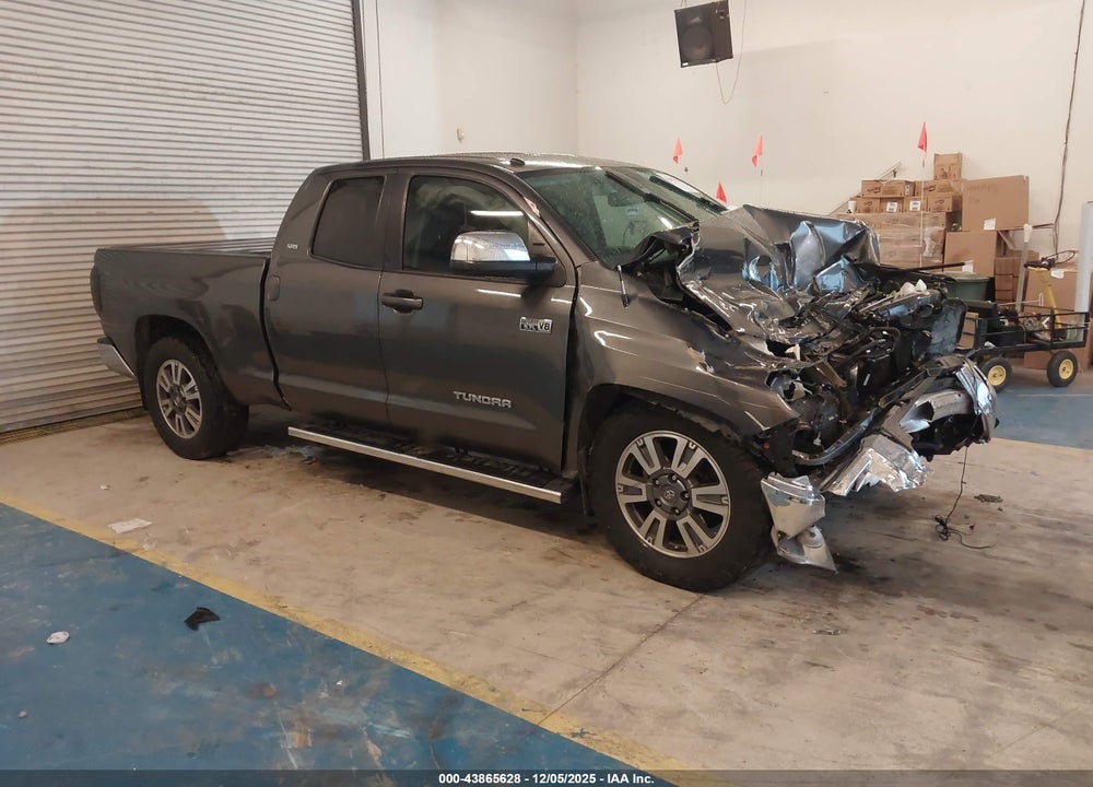 2016 TOYOTA TUNDRA SR5 5.7L V8 VIN: 5TFRY5F1XGX208224
