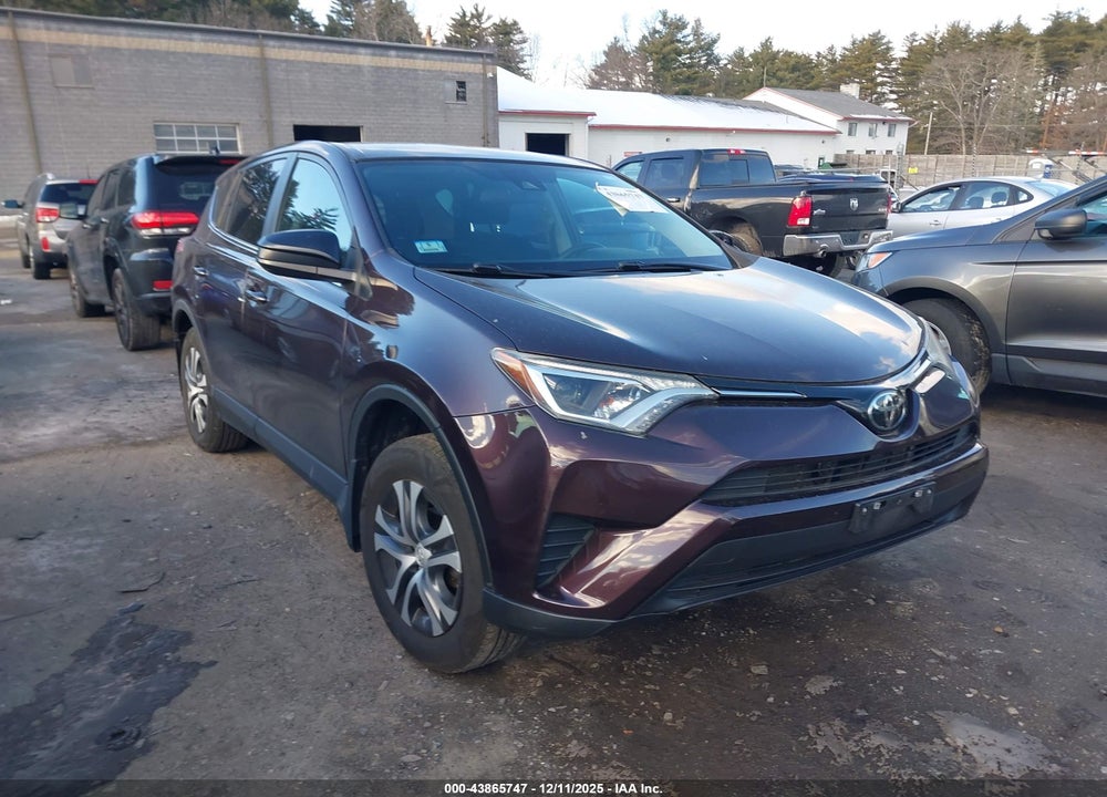 2018 TOYOTA RAV4 LE VIN: 2T3BFREV3JW772375