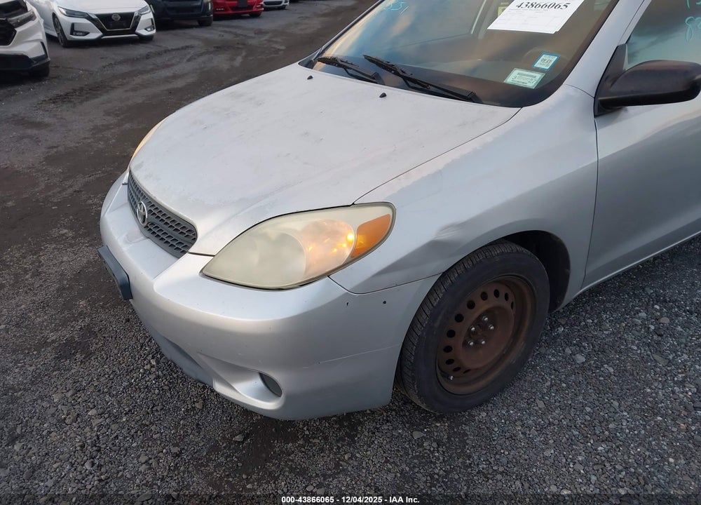 2005 TOYOTA MATRIX VIN: 2T1KR32E15C429685