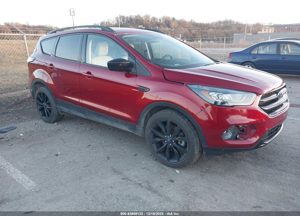 2018 FORD ESCAPE SEL VIN: 1FMCU9HD1JUD28613
