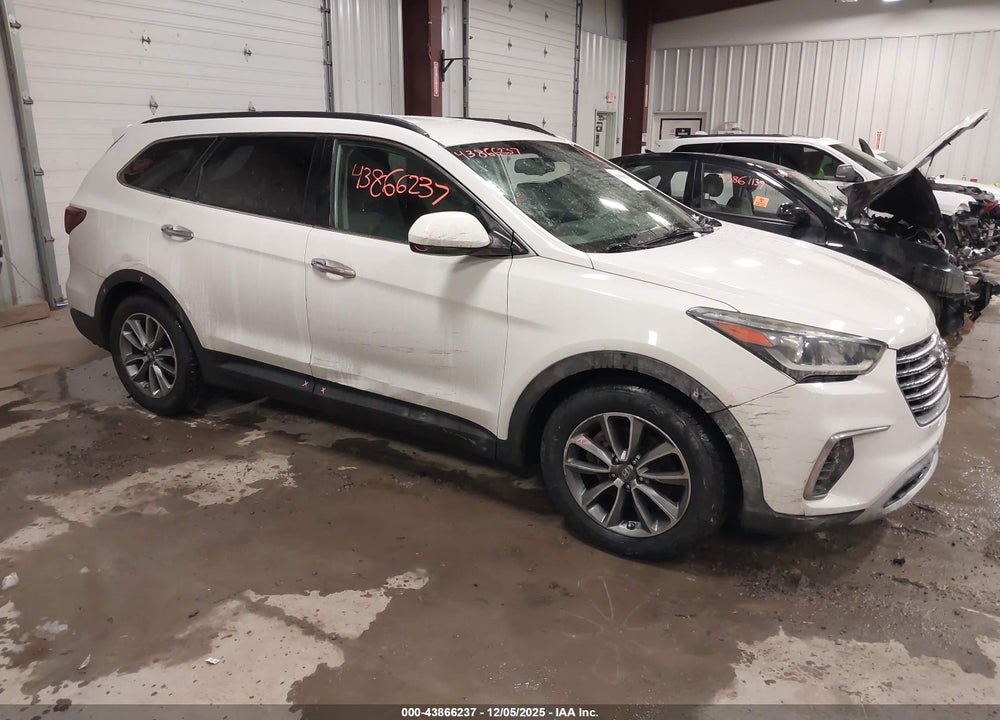 2017 HYUNDAI SANTA FE SE VIN: KM8SM4HF9HU211694
