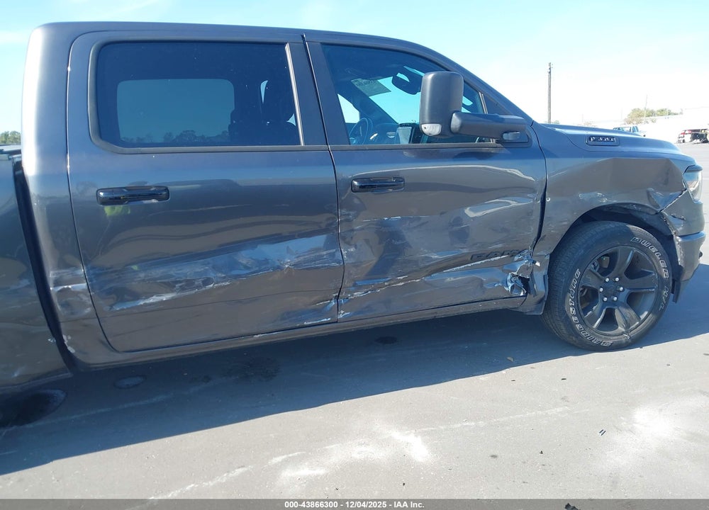 2024 RAM 1500 BIG HORN  4X4 5'7 BOX VIN: 1C6SRFFT3RN207623