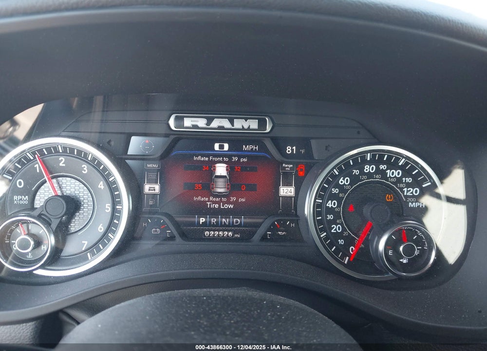 2024 RAM 1500 BIG HORN  4X4 5'7 BOX VIN: 1C6SRFFT3RN207623