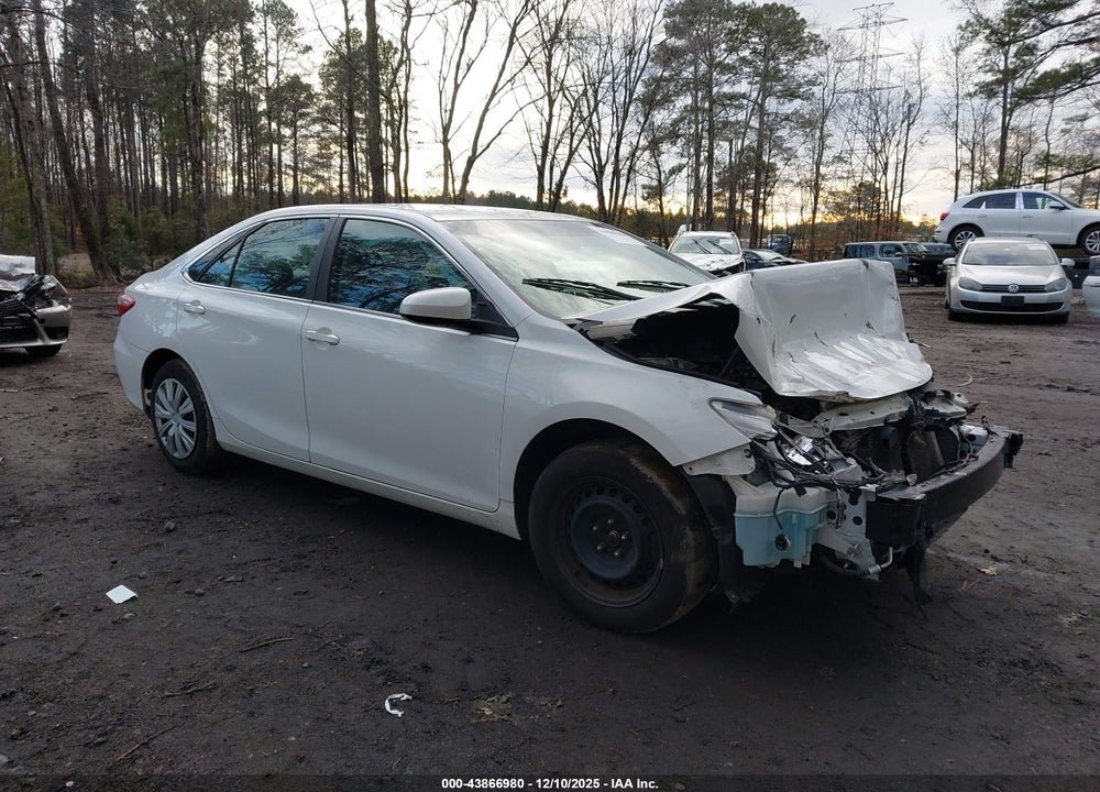 2017 TOYOTA CAMRY LE VIN: 4T1BF1FK0HU754649