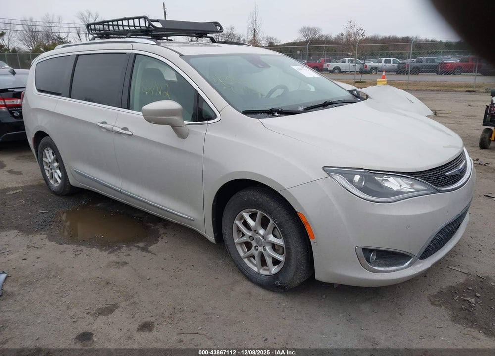 2020 CHRYSLER PACIFICA TOURING L VIN: 2C4RC1BG1LR217341