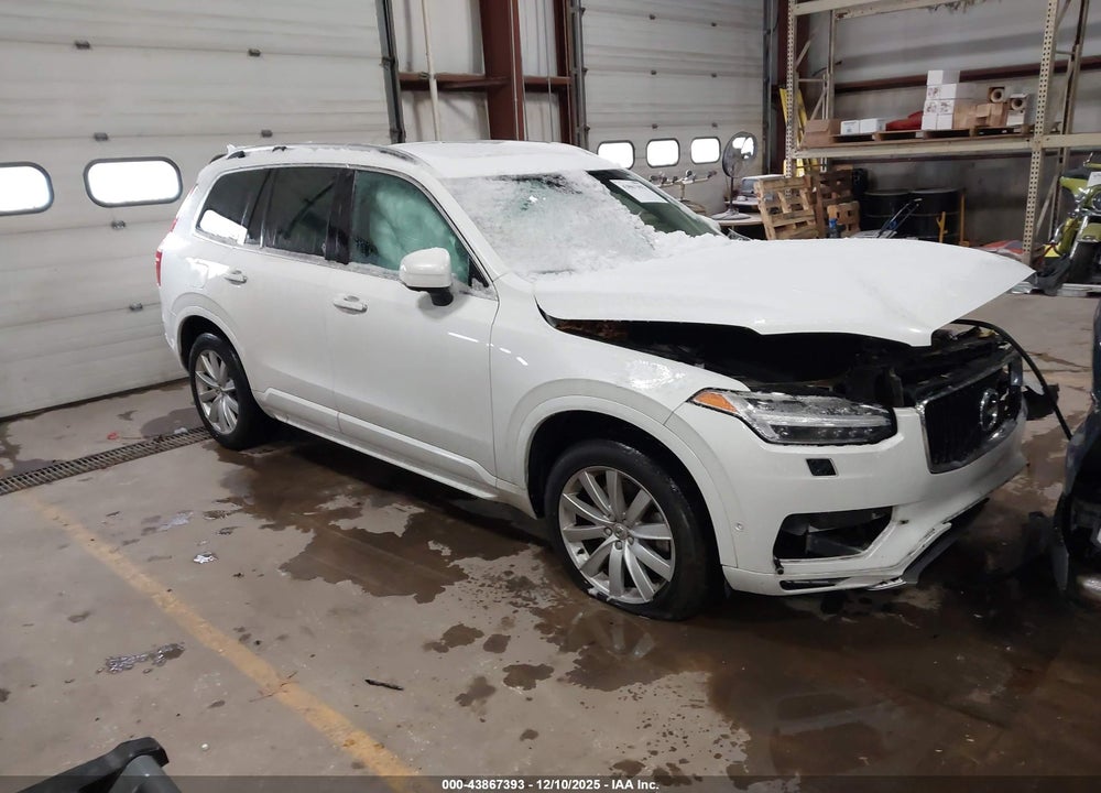 2016 VOLVO XC90 T6 MOMENTUM VIN: YV4A22PK2G1075396