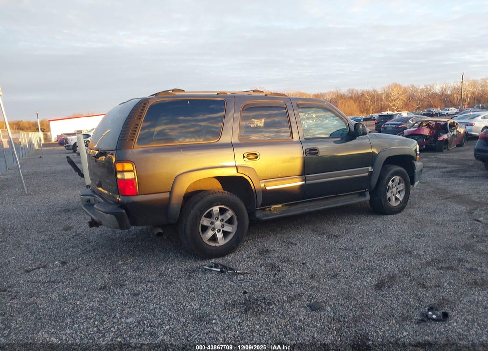 2004 CHEVROLET TAHOE LS VIN: 1GNEK13TX4J271327