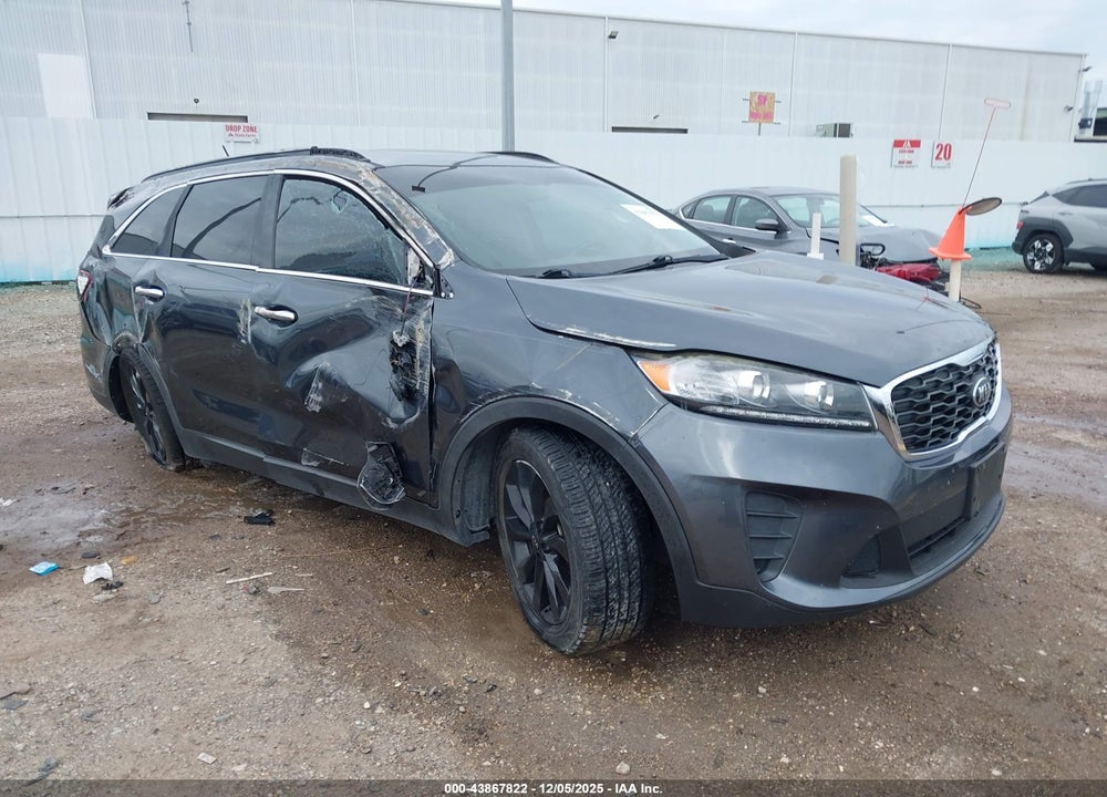 2019 KIA SORENTO 3.3L S VIN: 5XYPG4A56KG611465