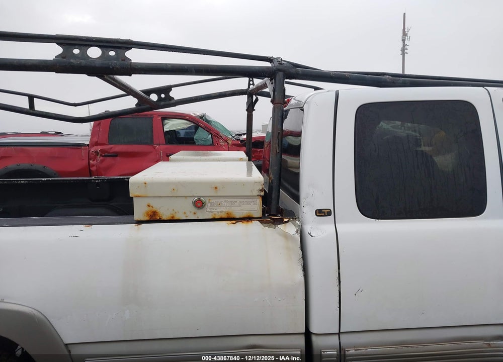 2000 CHEVROLET SILVERADO 2500 LS/LT VIN: 1GCGK29UXYE374804
