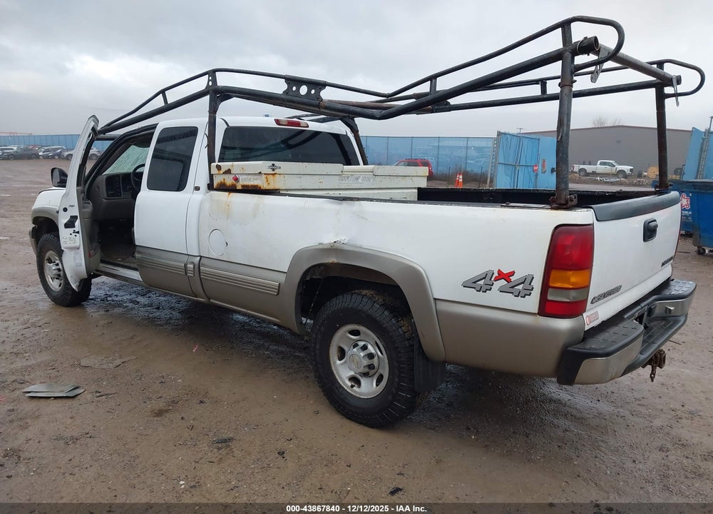 2000 CHEVROLET SILVERADO 2500 LS/LT VIN: 1GCGK29UXYE374804