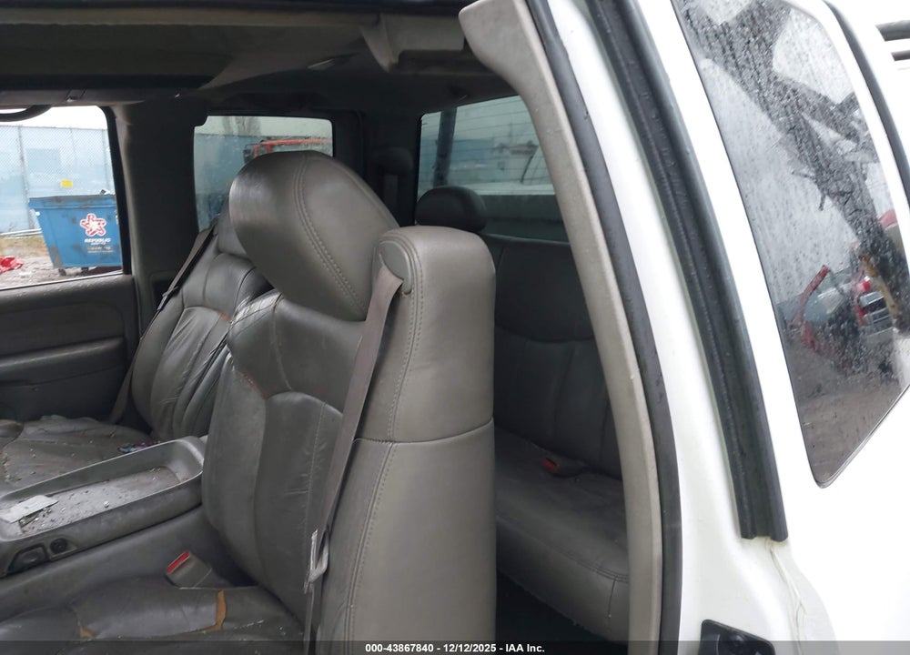 2000 CHEVROLET SILVERADO 2500 LS/LT VIN: 1GCGK29UXYE374804