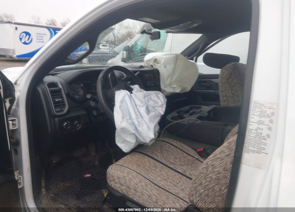 2023 RAM 3500 VIN: 3C7WRTBL9PG555689