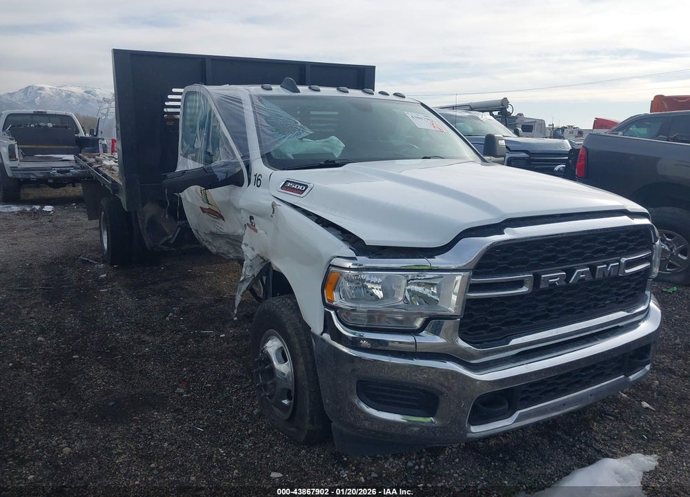 2023 RAM 3500 VIN: 3C7WRTBL9PG555689